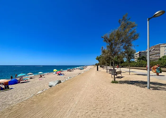 Beachfront Gateway In 公寓 *